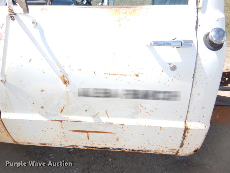 image for item DG0946 1970 Chevrolet C30 pickup truck cab and chassis