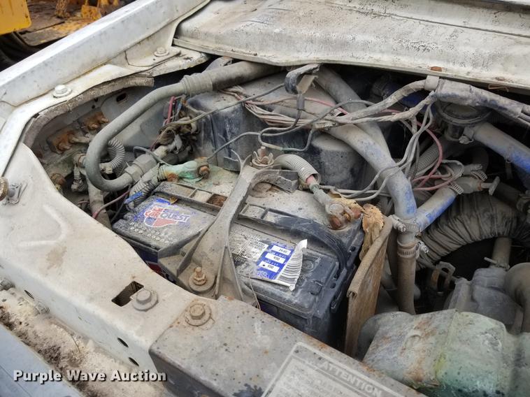 image for item DG0949 1984 Ford Econoline E350 XL cab and chassis