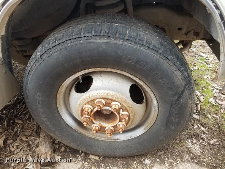 image for item DG0949 1984 Ford Econoline E350 XL cab and chassis