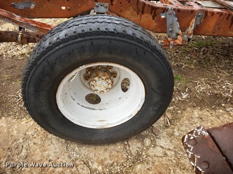 image for item DG0949 1984 Ford Econoline E350 XL cab and chassis