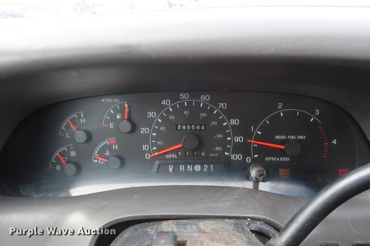 image for item DG3388 2001 Ford F550 Crew Cab rollback truck