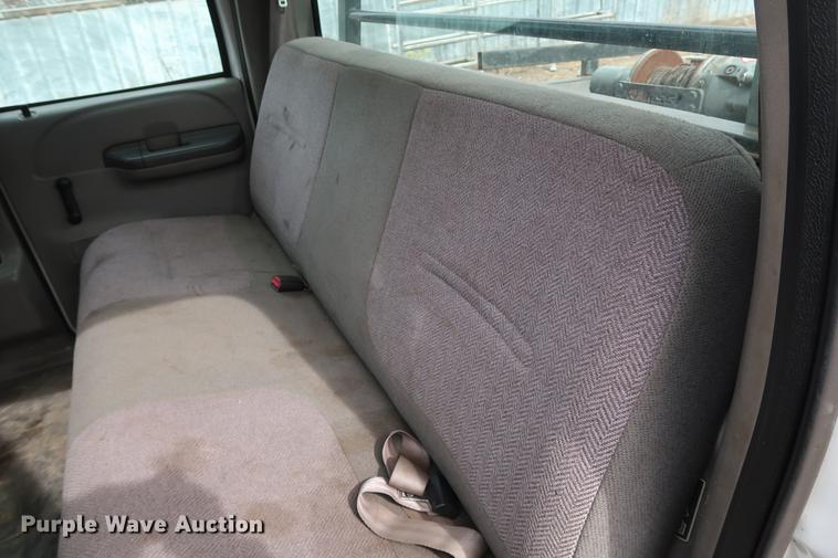 image for item DG3388 2001 Ford F550 Crew Cab rollback truck