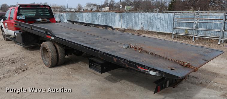 image for item DG3388 2001 Ford F550 Crew Cab rollback truck