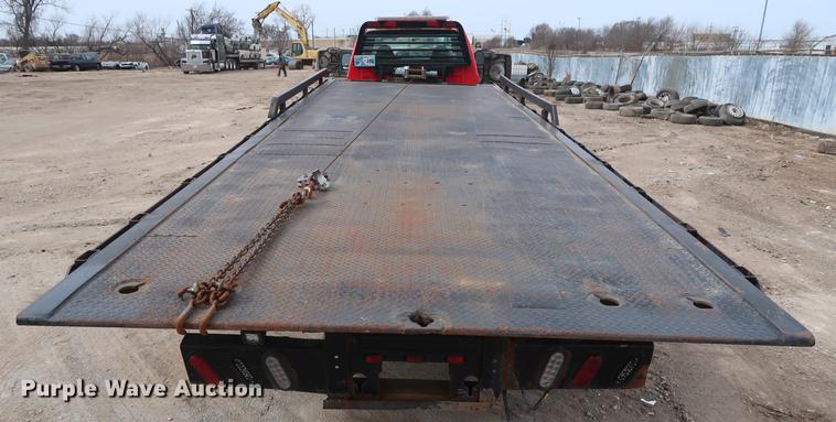 image for item DG3388 2001 Ford F550 Crew Cab rollback truck