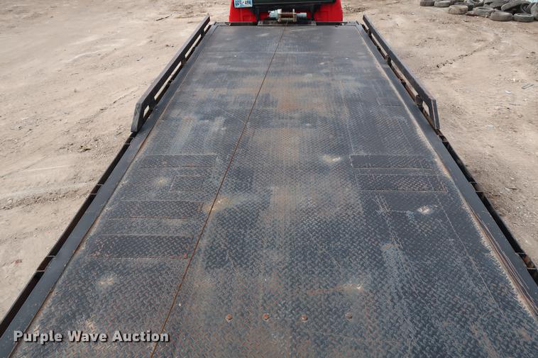 image for item DG3388 2001 Ford F550 Crew Cab rollback truck