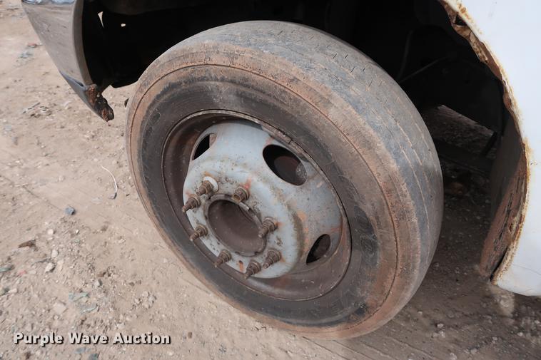 image for item DG3388 2001 Ford F550 Crew Cab rollback truck