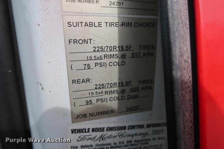 image for item DG3388 2001 Ford F550 Crew Cab rollback truck