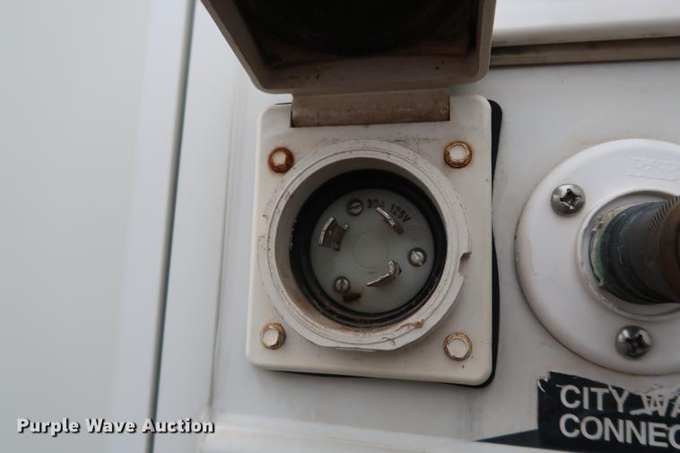 image for item DG3393 2006 KZ Durango 285RL camper