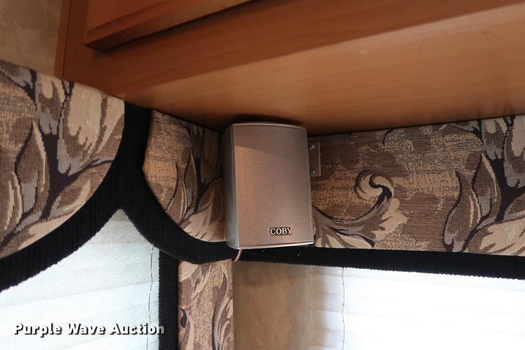 image for item DG3393 2006 KZ Durango 285RL camper