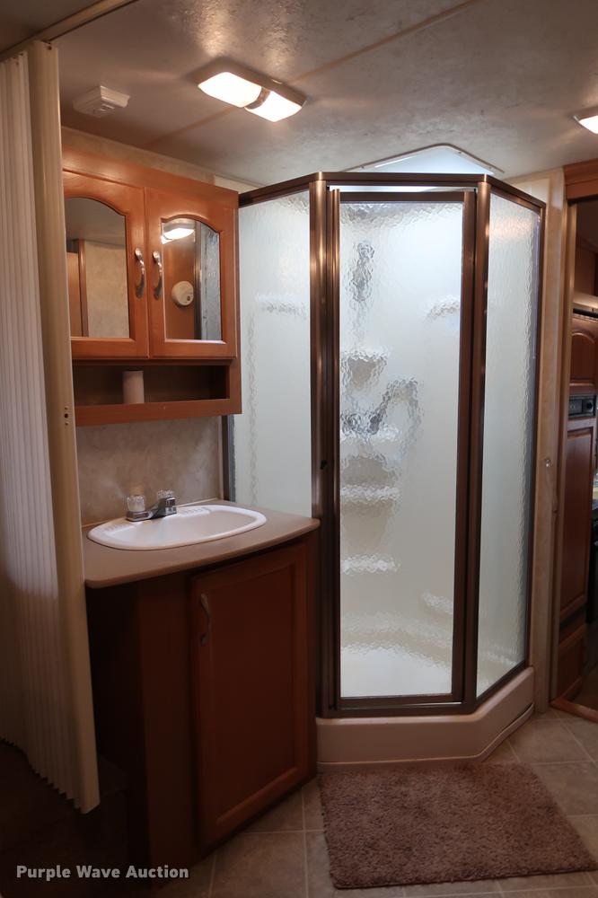 image for item DG3393 2006 KZ Durango 285RL camper