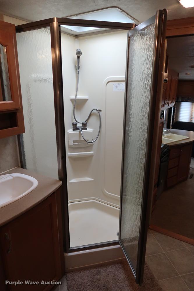 image for item DG3393 2006 KZ Durango 285RL camper