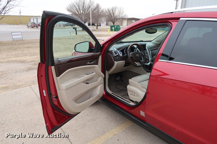 image for item DG3394 2010 Cadillac SRX4 SUV