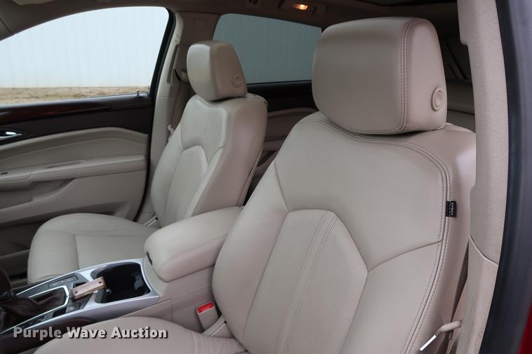 image for item DG3394 2010 Cadillac SRX4 SUV