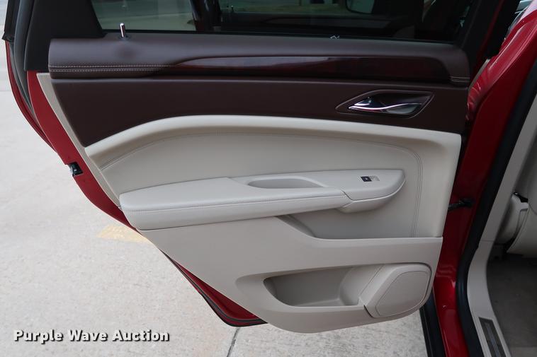 image for item DG3394 2010 Cadillac SRX4 SUV