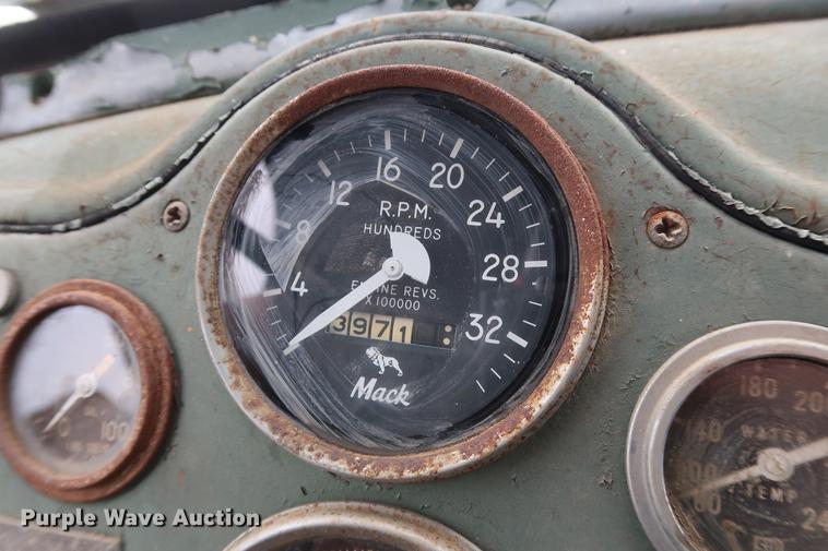 image for item DG3399 1958 Mack B61 dump truck