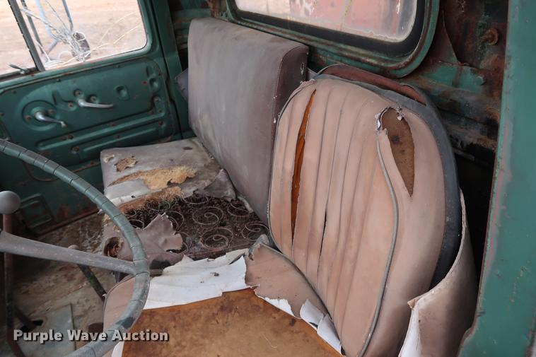 image for item DG3399 1958 Mack B61 dump truck