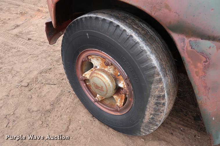 image for item DG3399 1958 Mack B61 dump truck