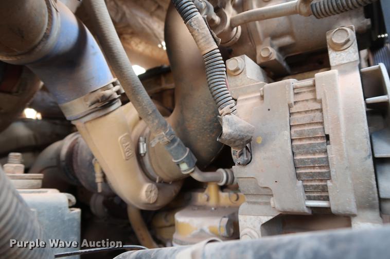 image for item DG3401 2004 Chevrolet C7500 flatbed truck with gin poles