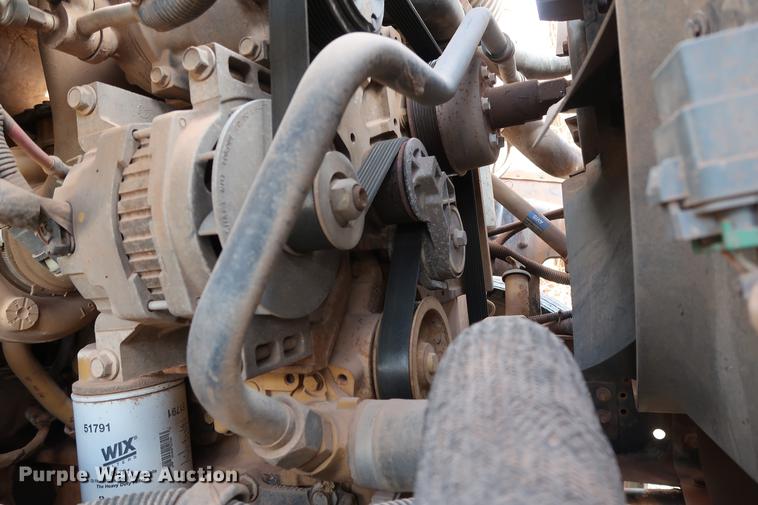 image for item DG3401 2004 Chevrolet C7500 flatbed truck with gin poles