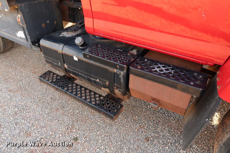 image for item DG3401 2004 Chevrolet C7500 flatbed truck with gin poles