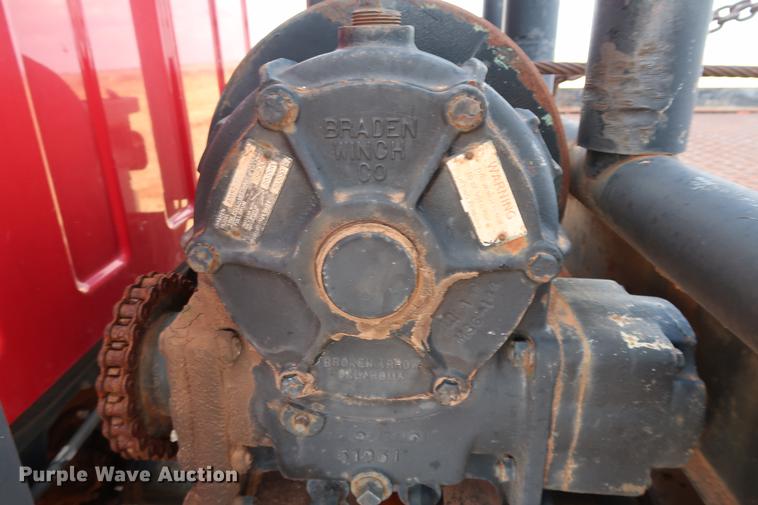 image for item DG3401 2004 Chevrolet C7500 flatbed truck with gin poles