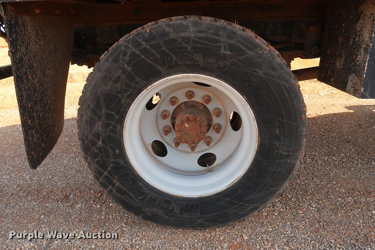 image for item DG3401 2004 Chevrolet C7500 flatbed truck with gin poles