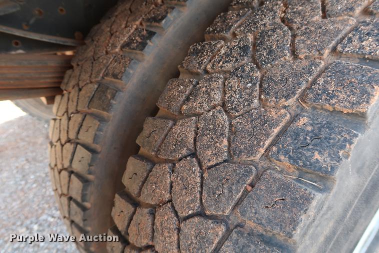 image for item DG3401 2004 Chevrolet C7500 flatbed truck with gin poles