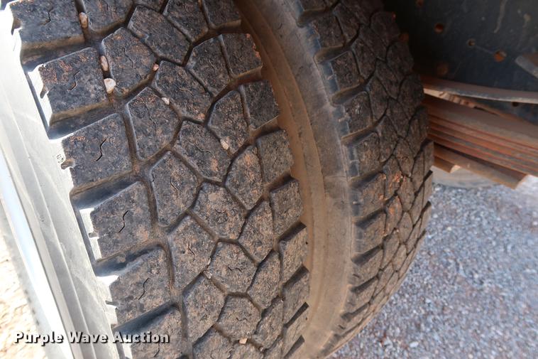 image for item DG3401 2004 Chevrolet C7500 flatbed truck with gin poles