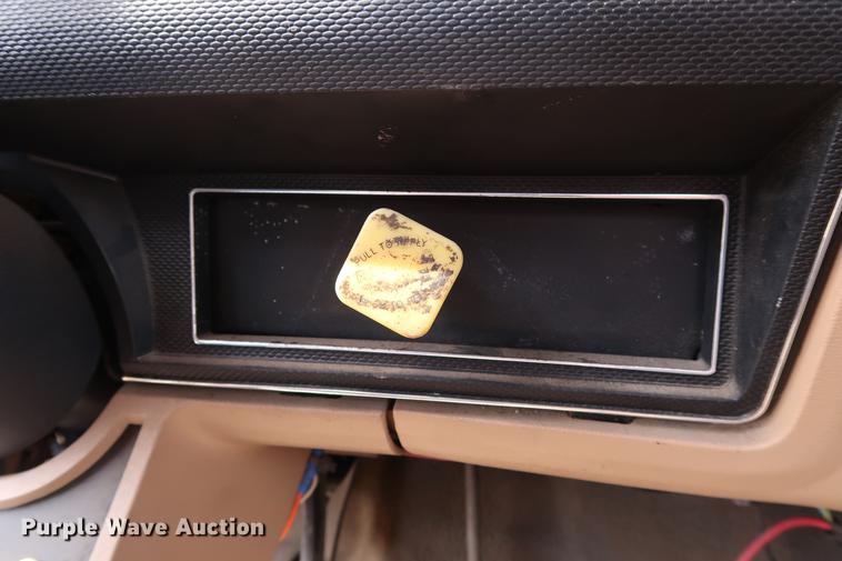 image for item DG3405 1984 Ford F800 Fire Cat fire truck