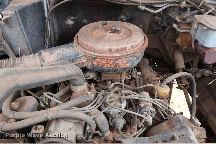 image for item DG3405 1984 Ford F800 Fire Cat fire truck