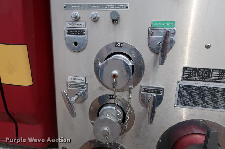 image for item DG3405 1984 Ford F800 Fire Cat fire truck