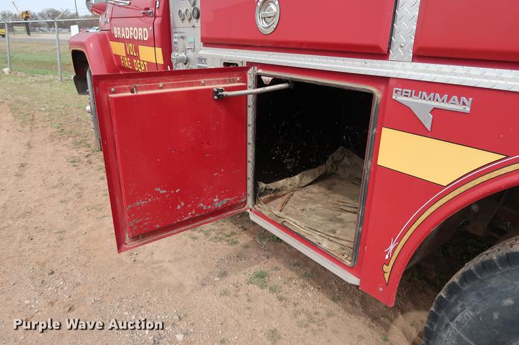 image for item DG3405 1984 Ford F800 Fire Cat fire truck