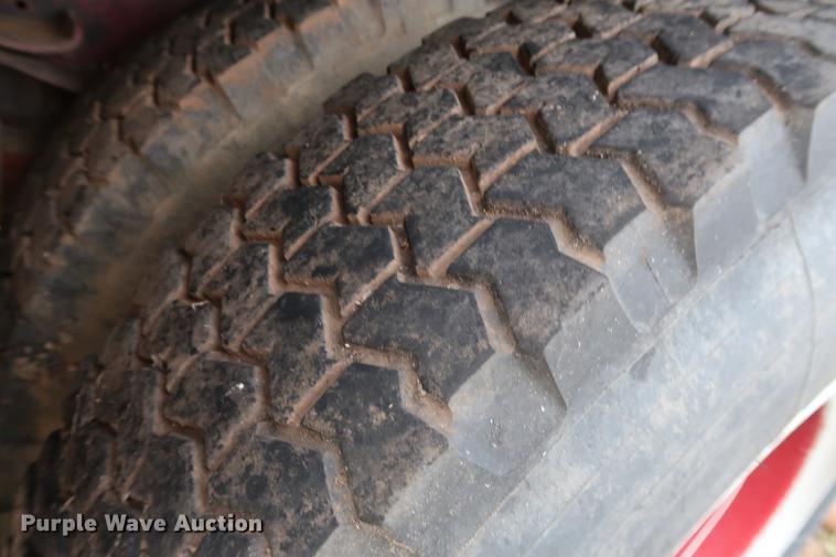 image for item DG3405 1984 Ford F800 Fire Cat fire truck