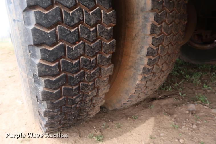 image for item DG3405 1984 Ford F800 Fire Cat fire truck