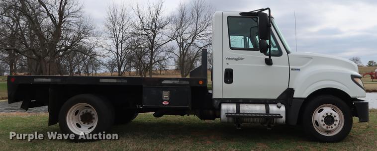 image for item DG3406 2013 International TerraStar flatbed truck
