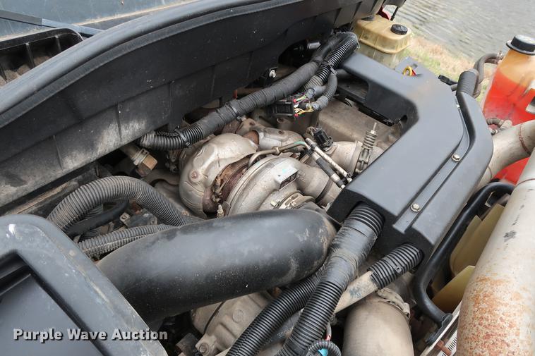 image for item DG3406 2013 International TerraStar flatbed truck