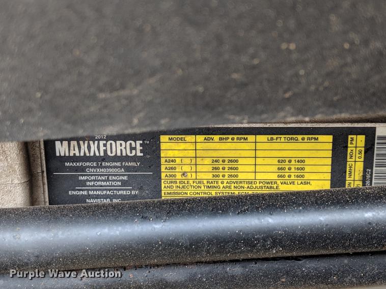 image for item DG3406 2013 International TerraStar flatbed truck