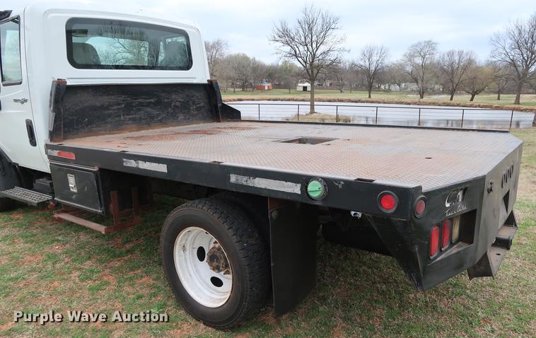 image for item DG3406 2013 International TerraStar flatbed truck