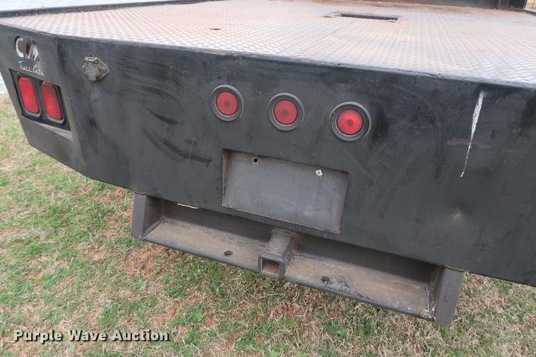 image for item DG3406 2013 International TerraStar flatbed truck