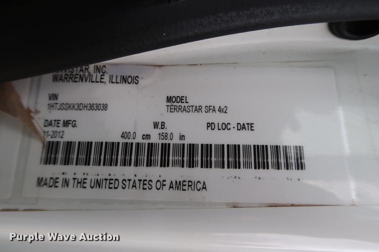 image for item DG3406 2013 International TerraStar flatbed truck