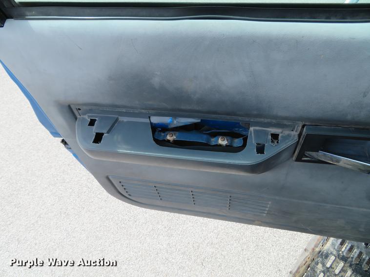 image for item DG3915 1995 Chevrolet Kodiak C6500 flat dump bed truck