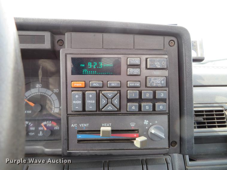 image for item DG3915 1995 Chevrolet Kodiak C6500 flat dump bed truck