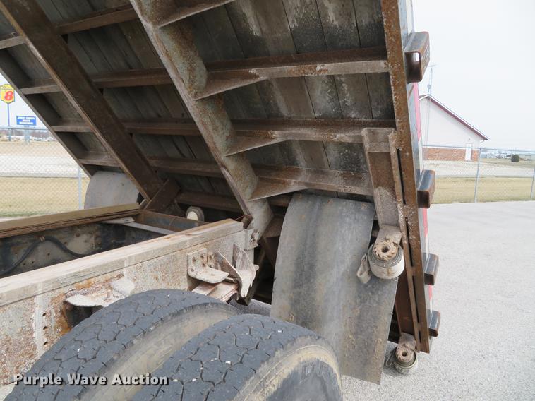 image for item DG3915 1995 Chevrolet Kodiak C6500 flat dump bed truck