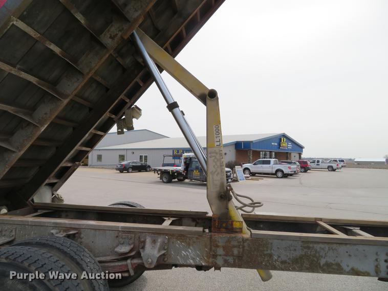 image for item DG3915 1995 Chevrolet Kodiak C6500 flat dump bed truck