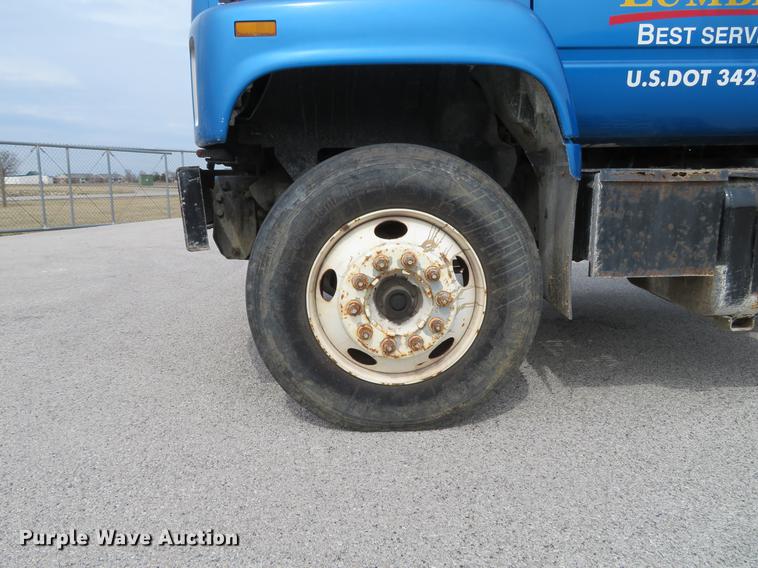 image for item DG3915 1995 Chevrolet Kodiak C6500 flat dump bed truck