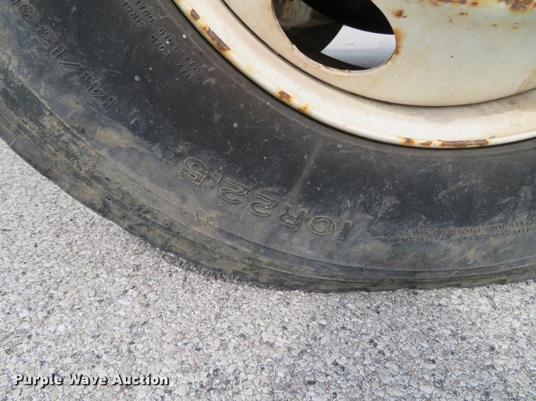 image for item DG3915 1995 Chevrolet Kodiak C6500 flat dump bed truck