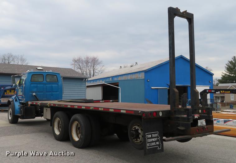 image for item DG3916 2003 Sterling L-Line flat bed truck