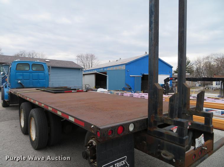 image for item DG3916 2003 Sterling L-Line flat bed truck