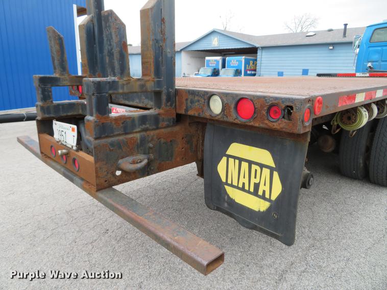 image for item DG3916 2003 Sterling L-Line flat bed truck