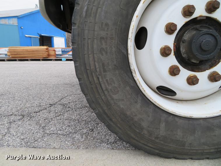 image for item DG3916 2003 Sterling L-Line flat bed truck